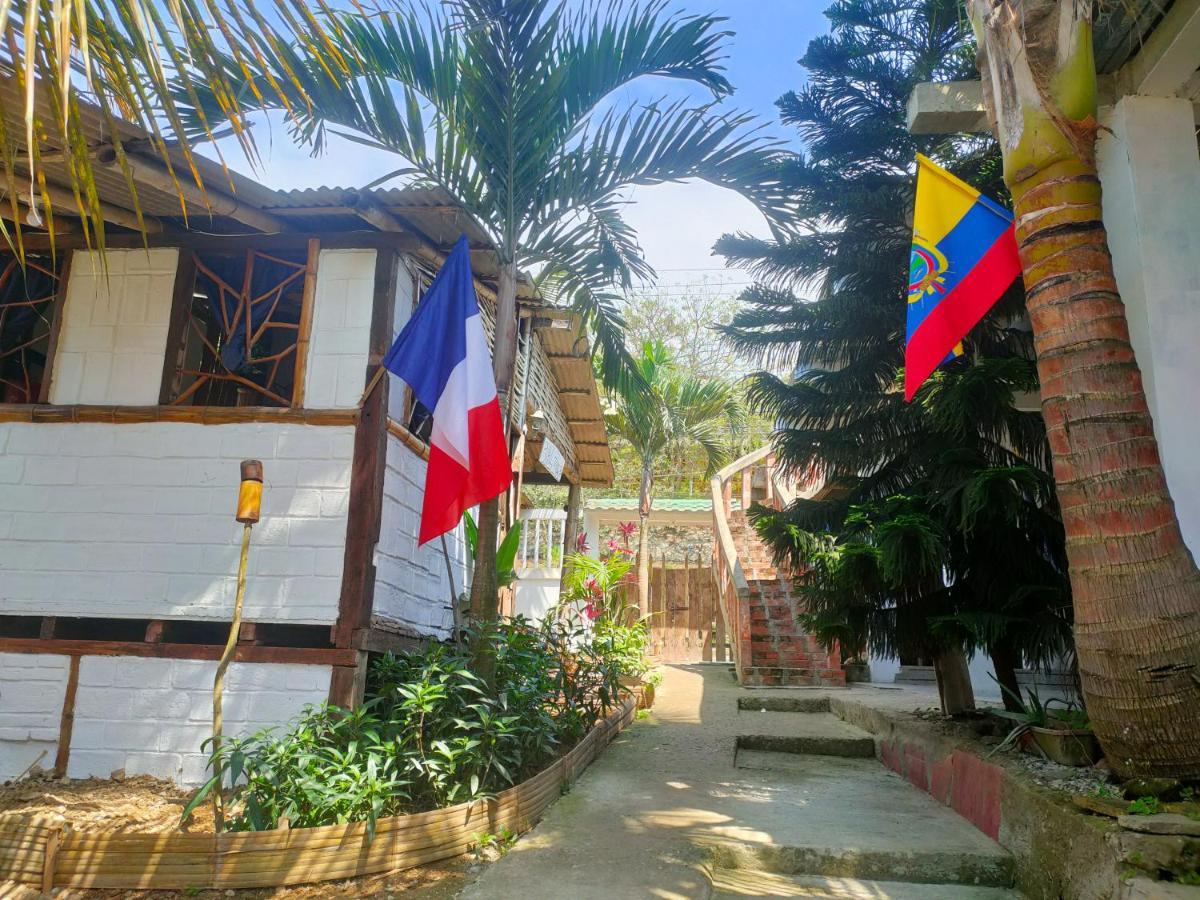 Munay Backpacker Hostel Монтаньита Экстерьер фото