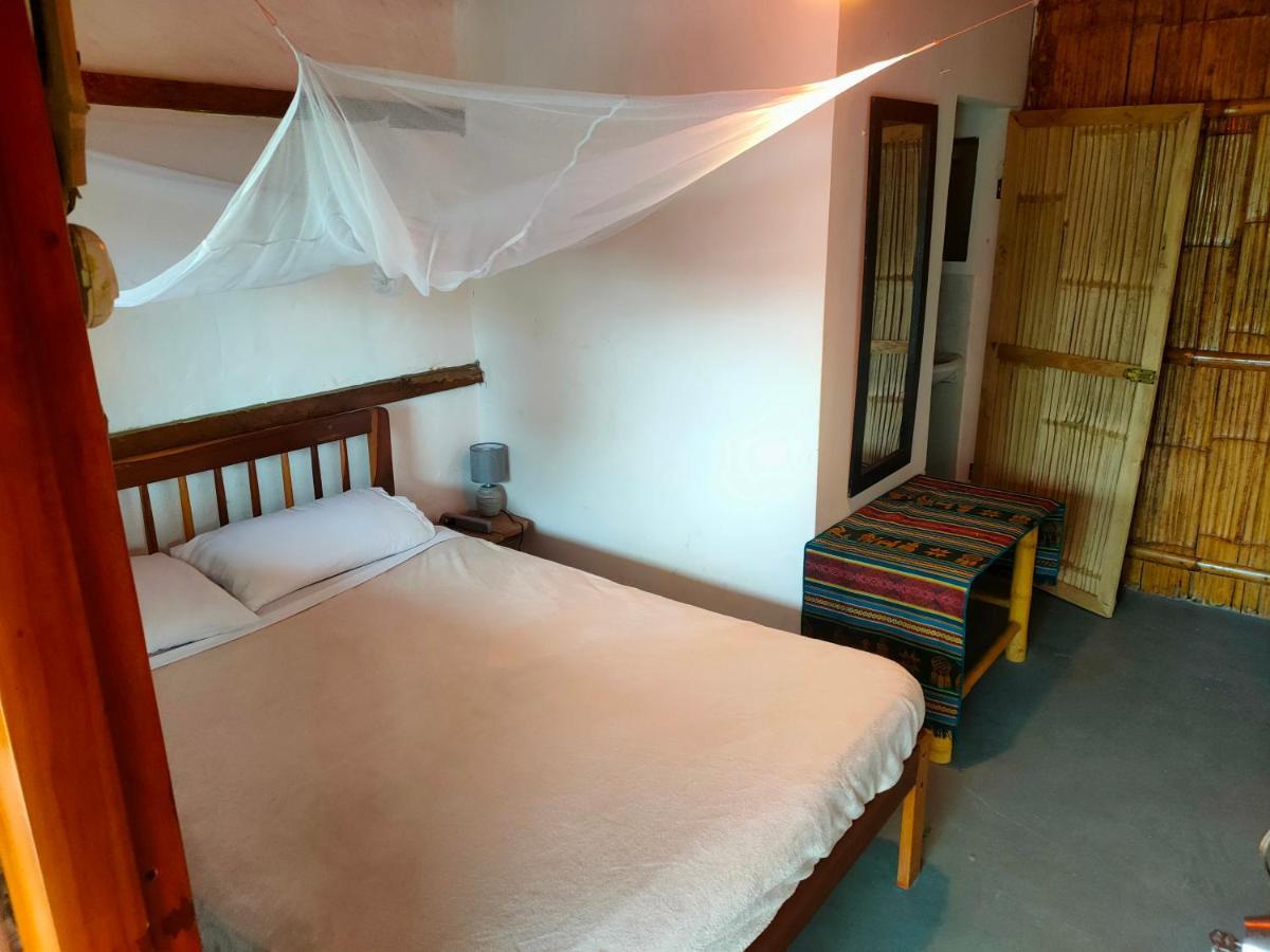 Munay Backpacker Hostel Монтаньита Экстерьер фото